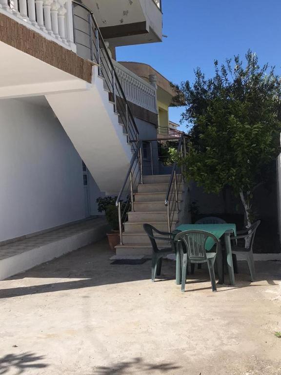 Colombo Hotel Vlore Bagian luar foto